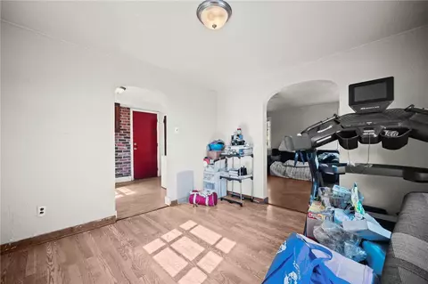 Entry Way - 811 N State, Clairton, PA 15025 photo 4 of 7