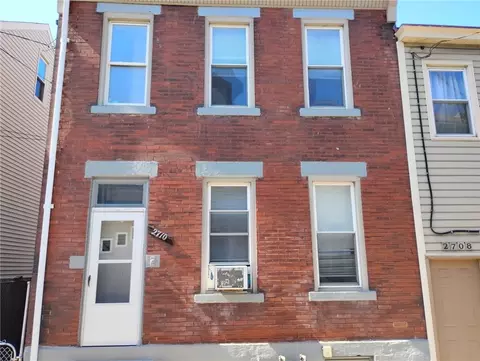 2710 Larkins Way, Pittsburgh, PA 15203