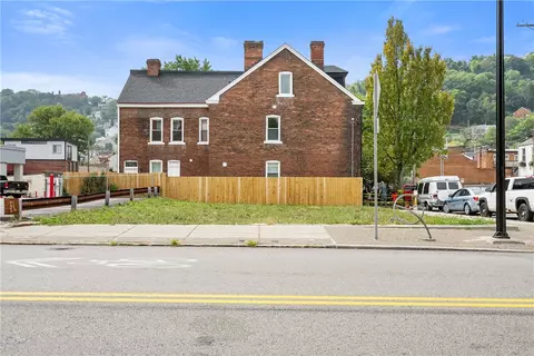 1100 E Carson St, Pittsburgh, PA 15203
