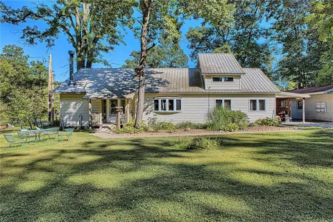 119 Redwing Dr, New Alexandria, PA 15670
