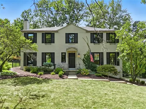 114 Oak Glen Dr, Oakmont, PA 15139