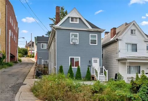 11 Maytide St, Pittsburgh, PA 15227