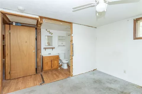 Bedroom - 237 Beaver Run Rd, Apollo, PA 15613 photo 1 of 5
