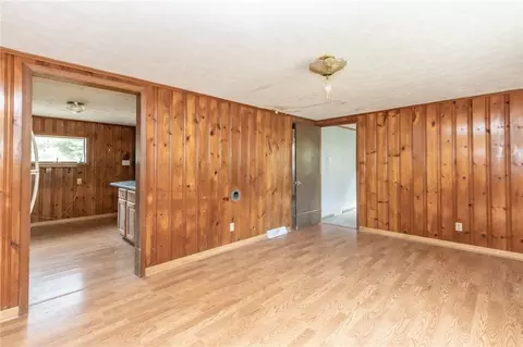 Living - 237 Beaver Run Rd, Apollo, PA 15613 photo 1 of 2