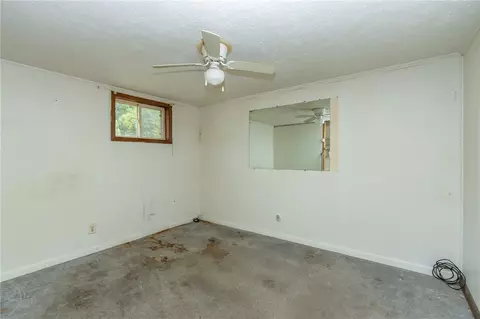 Bedroom - 237 Beaver Run Rd, Apollo, PA 15613 photo 4 of 5