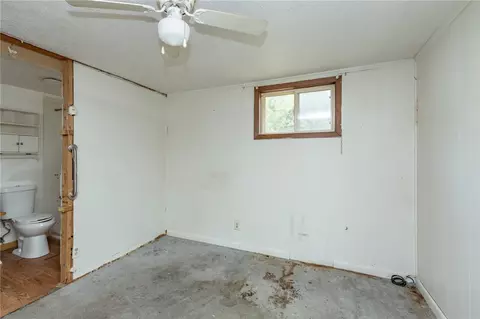 Bedroom - 237 Beaver Run Rd, Apollo, PA 15613 photo 5 of 5