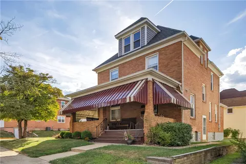 312 Franklin Ave, Vandergrift, PA 15690
