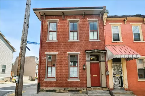 301 Jacksonia St, Pittsburgh, PA 15212