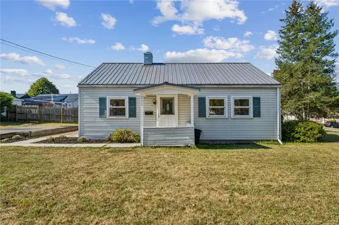 225 Westgate Dr, Johnstown, PA 15905