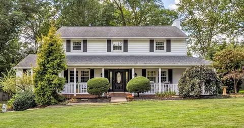 140 Gateshead Dr, Mcmurray, PA 15317