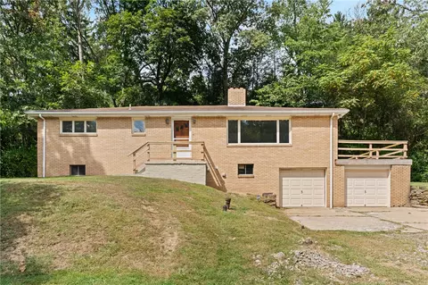 2365 W Hardies Rd, Gibsonia, PA 15044