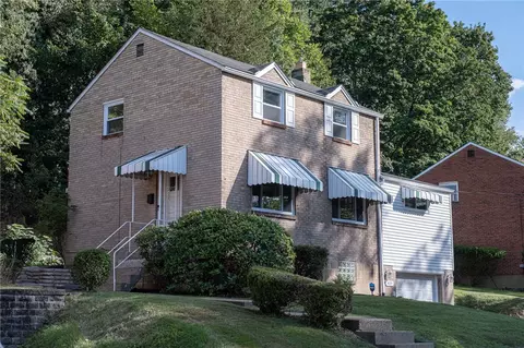 427 Macfarlane Dr, Pittsburgh, PA 15235