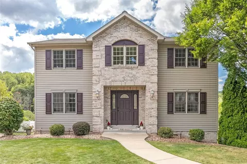 26 Heritage Ct, Delmont, PA 15626