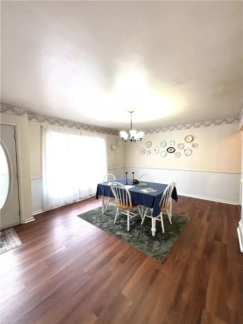 Dining - 627 Wayne Ave, Monaca, PA 15061 photo 3 of 3
