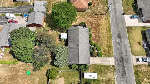 View/Area - 627 Wayne Ave, Monaca, PA 15061 photo 3 of 3