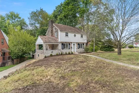 2318 Collins Rd, Pittsburgh, PA 15235