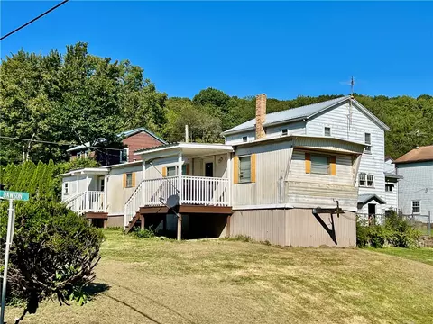 152 4th St, Aultman, PA 15713