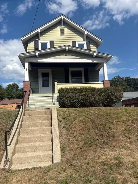 4703 Rochester Rd, New Brighton, PA 15066