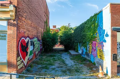 4903 Penn Ave, Pittsburgh, PA 15224