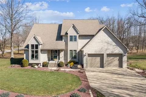 404 Oneida Trl, Mercer, PA 16137