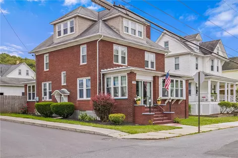 300 Clark St, Hooversville, PA 15936
