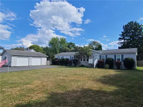 29 Mcnair Ave, Slovan, PA 15078