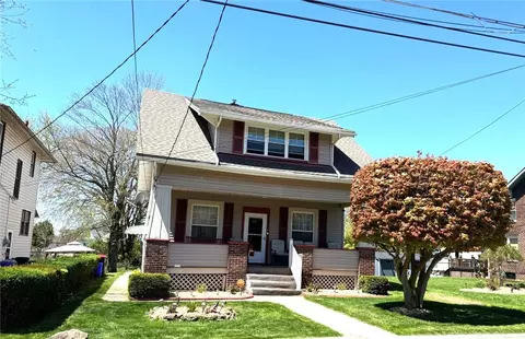 112 S Scott St, New Castle, PA 16101