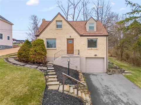 216 Coral, Pittsburgh, PA 15241