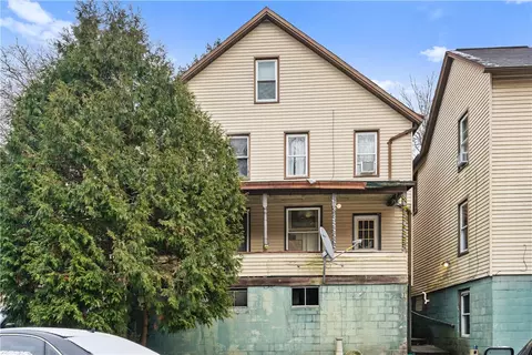 937 10 Th St, Donora, PA 15033