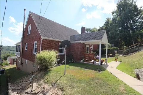 503 W 10th Ave, Tarentum, PA 15084