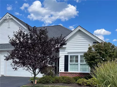 613 Old Glory Ln, Freedom, PA 15042