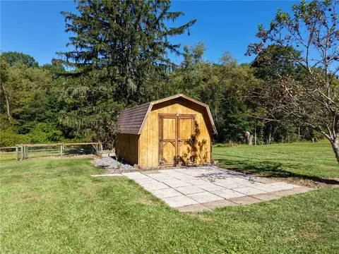 Exterior - 7315 Ringertown, Export, PA 15632 photo 7 of 10