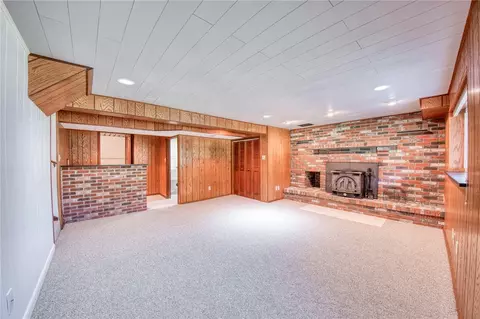 Living - 7315 Ringertown, Export, PA 15632 photo 3 of 4