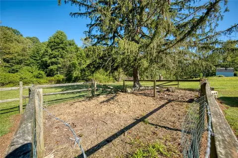 Exterior - 7315 Ringertown, Export, PA 15632 photo 10 of 10