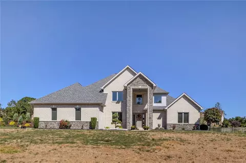 1004 Blueridge, Trafford, PA 15085