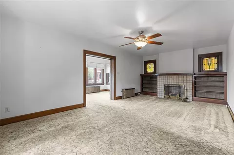 552 Halcomb Ave, Clairton, PA 15025 photo 5