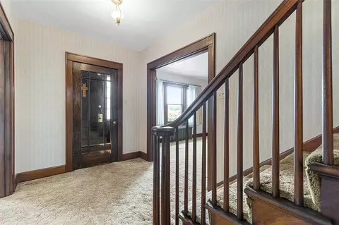 552 Halcomb Ave, Clairton, PA 15025 photo 4
