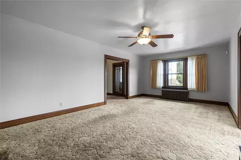 552 Halcomb Ave, Clairton, PA 15025 photo 7