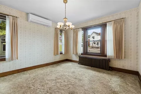 552 Halcomb Ave, Clairton, PA 15025 photo 17
