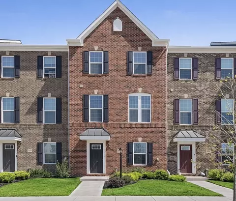 119 Sample Ln, Cranberry Township, PA 16066