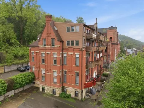 66 Pius St #L101, Pittsburgh, PA 15203