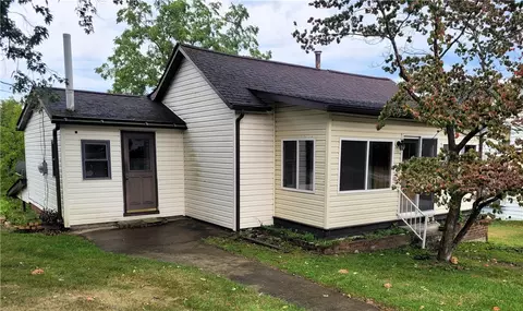 Exterior - 504 S Ruby St, Derry, PA 15627 photo 1 of 6