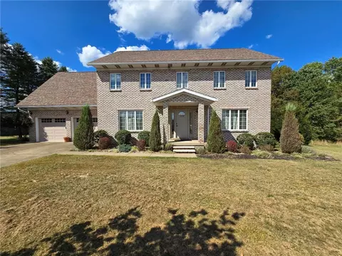 109 Hillcrest Dr, Punxsutawney, PA 15767