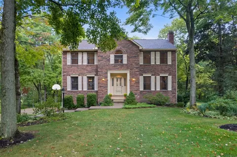 95 Firethorn Rd, Baden, PA 15005
