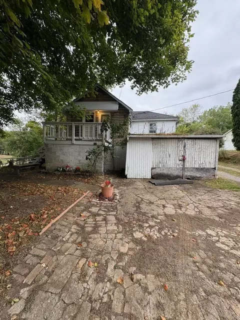 305 Beaver Ave, New Galilee, PA 16141