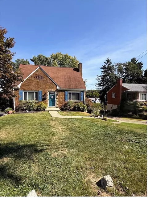 1051 Grandview Ave, Bridgeville, PA 15017