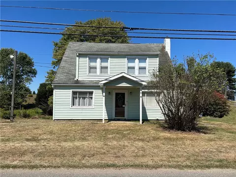 689 Freeport Rd, Freeport, PA 16229