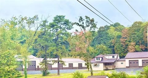 65 Sunshine Valley Rd, Seward, PA 15954