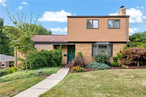 5700 Clark Ave, Bethel Park, PA 15102