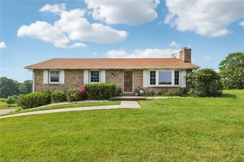 94 Highland Ridge Rd, Washington, PA 15301